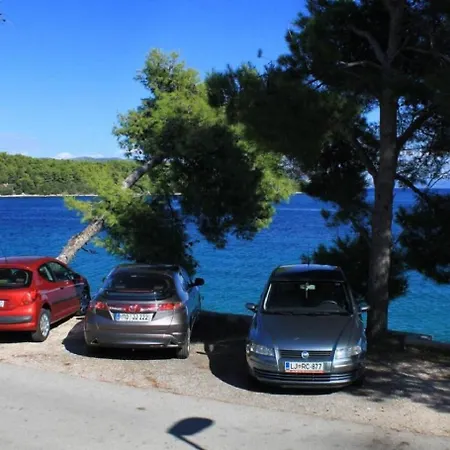 Apartments Amalija *