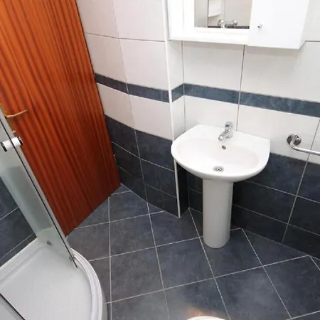 Apartments Amalija * Лумбарда