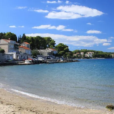 Rud - 15 M From Sea Apartment Lumbarda