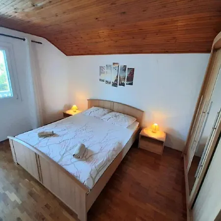 Апартаменты Apartments Amalija Лумбарда