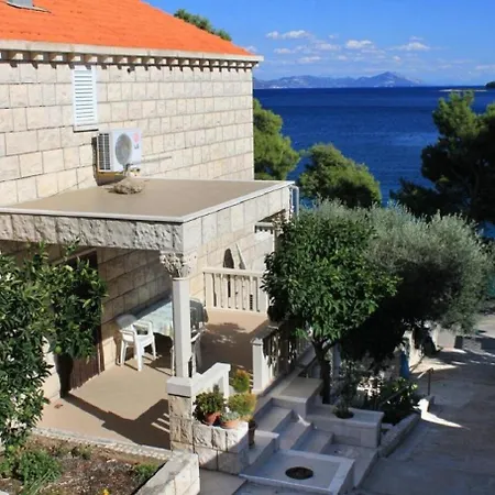 Rud - 15 M From Sea Apartment *