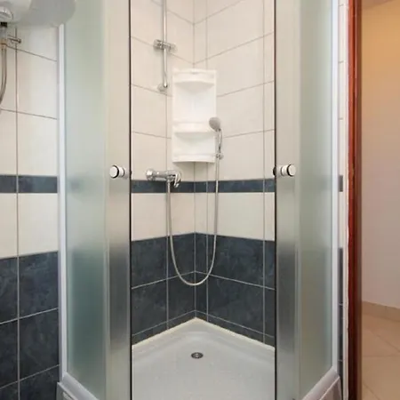 Apartments Amalija *