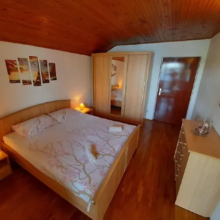 Апартаменты Apartments Amalija