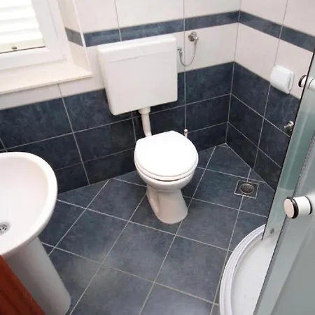 Apartments Amalija *