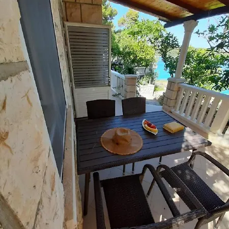 Apartments Amalija *