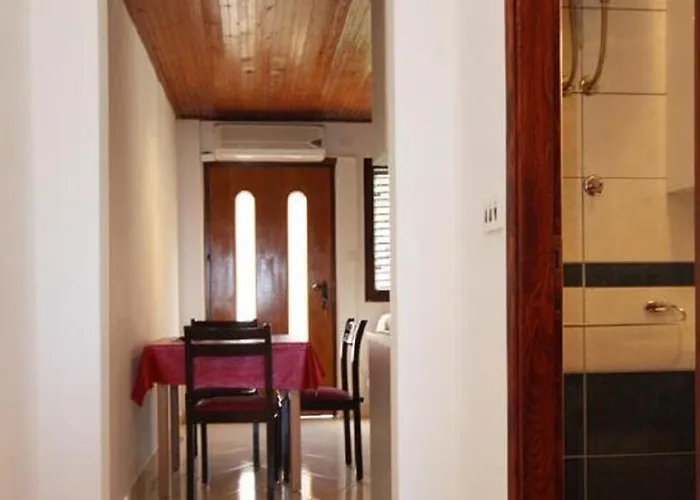 Apartments Amalija 公寓