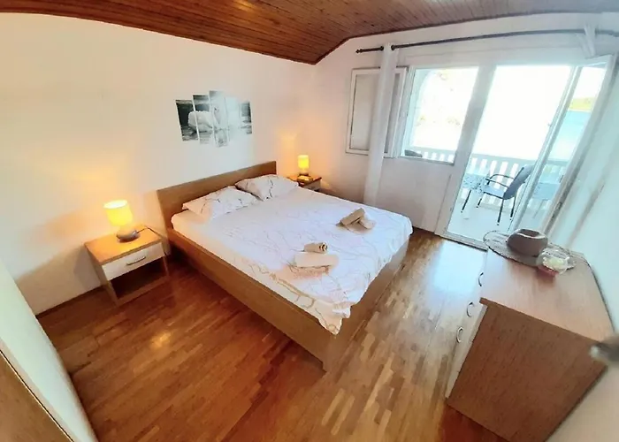 Amalija Apartamento *