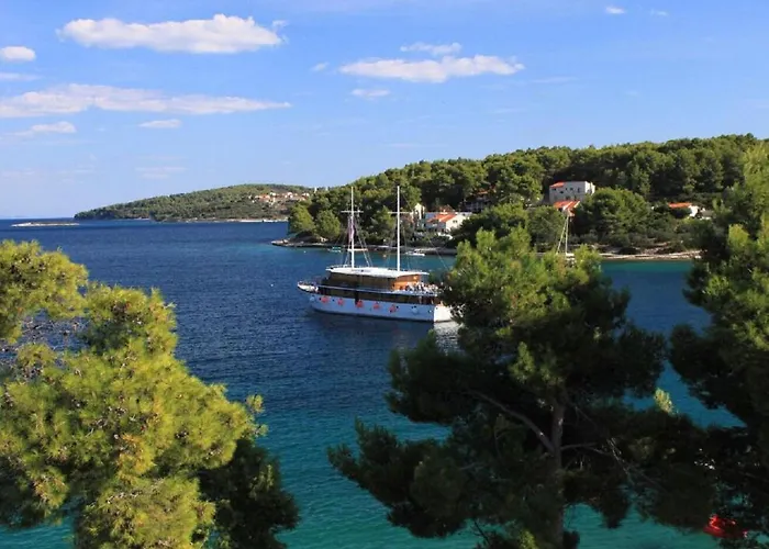 公寓 Apartments Amalija 鲁巴达