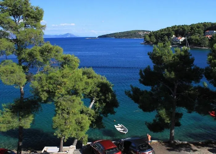 Apartments Amalija 公寓 鲁巴达