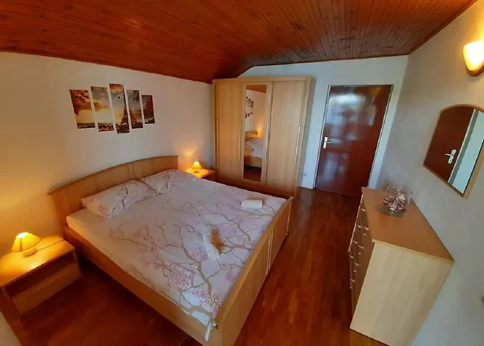 公寓 Apartments Amalija