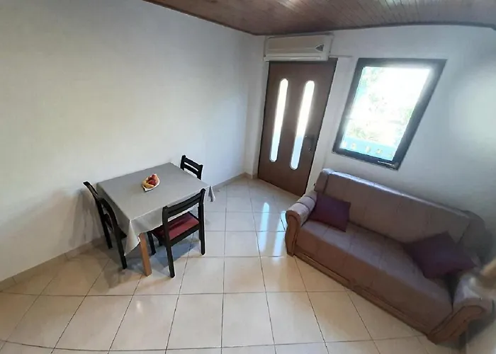 Amalija Apartamento *